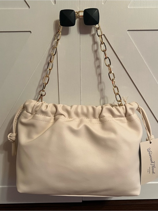 Universal Thread Handbags - Universal Threads Co. Faux Leather chain strap bag